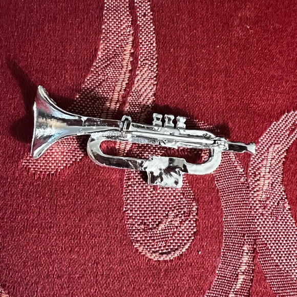 Vintage musical trumpet instruments pin - Picture 3 of 9